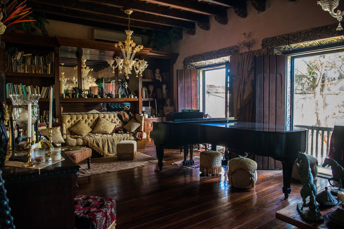 The music room at the Gallery Inn